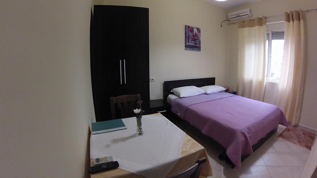 Hotel 4 Stinet Vlore Exterior photo