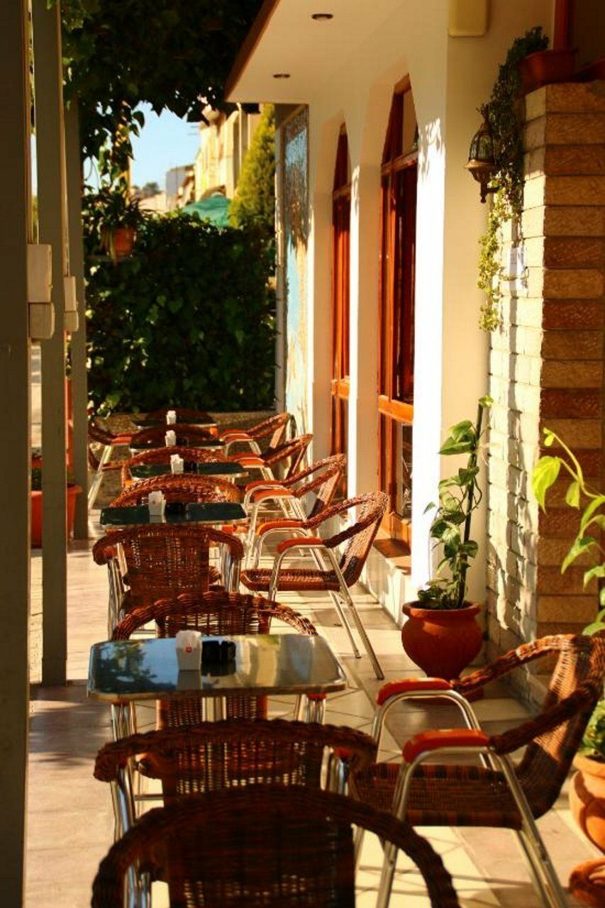 Hotel 4 Stinet Vlore Exterior photo